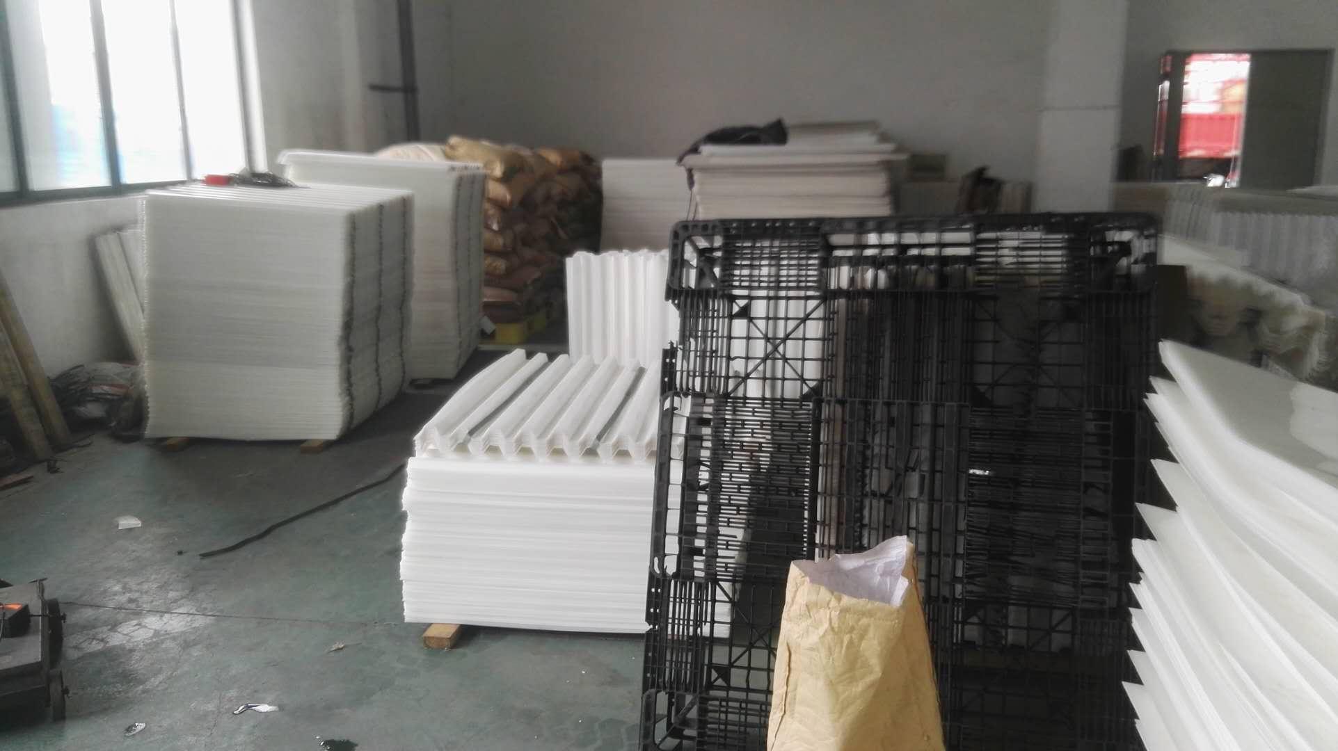 六角蜂窩<a href='http://www.untong.cn/jstl/60.html' target='_blank'><u>斜管填料生產廠家</u></a>